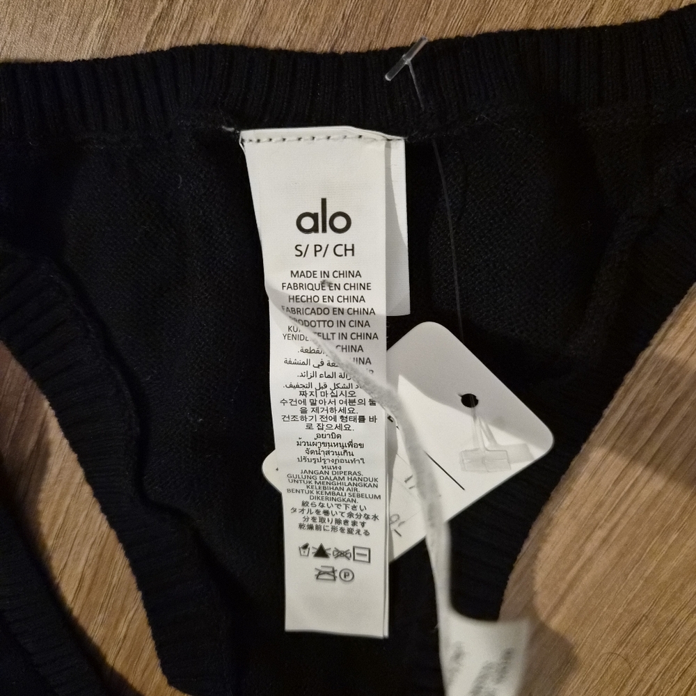 ALO Supernatural Henley Knit Tank Top Small - Picture 9 of 11